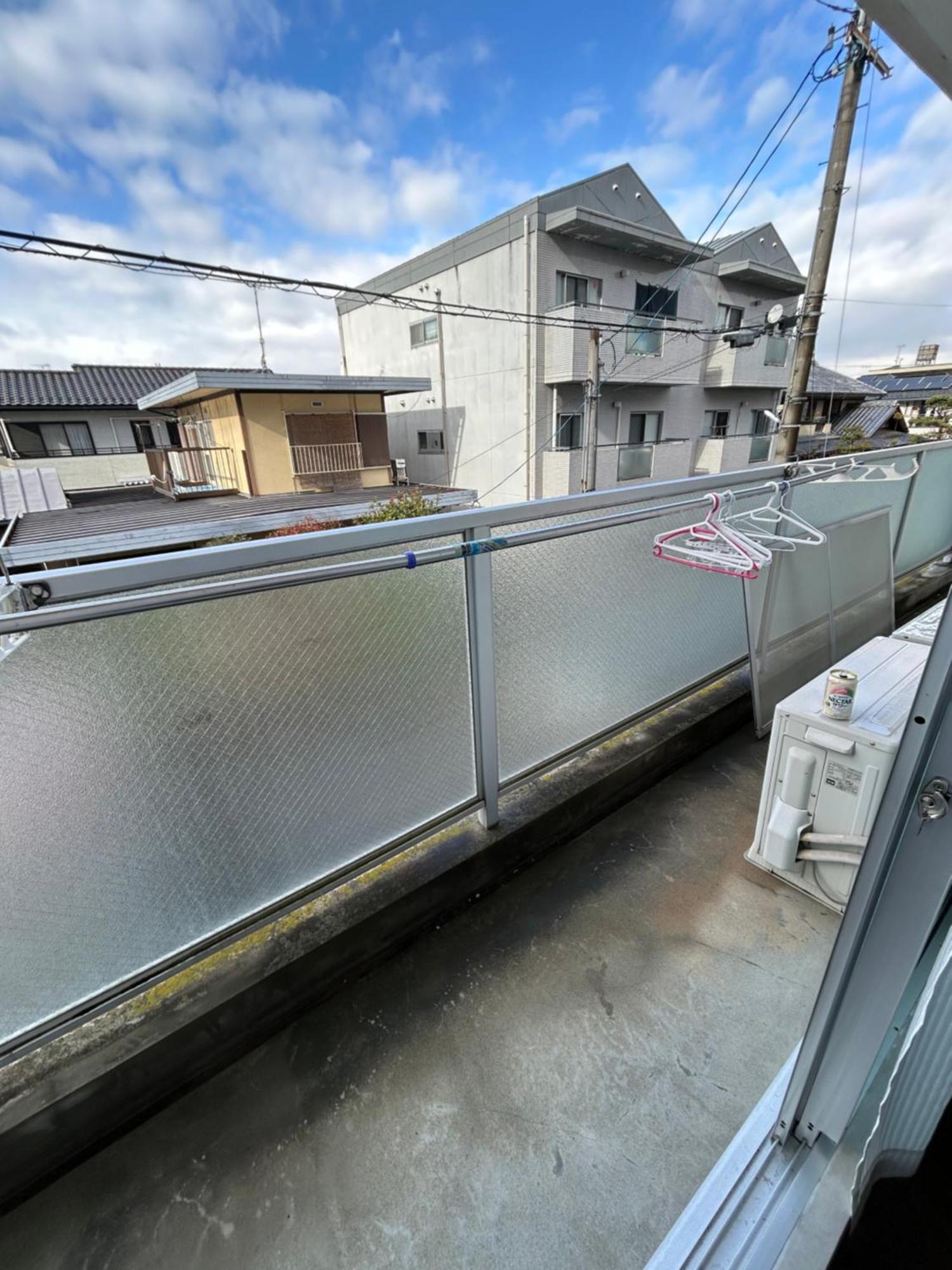彦根市びわこホテルマンション 50台無料駐車場付き台所あり自動麻雀卓 自転車貸出可 Bbq可 ペット同伴可別途清掃料 Maison d'hôtes *