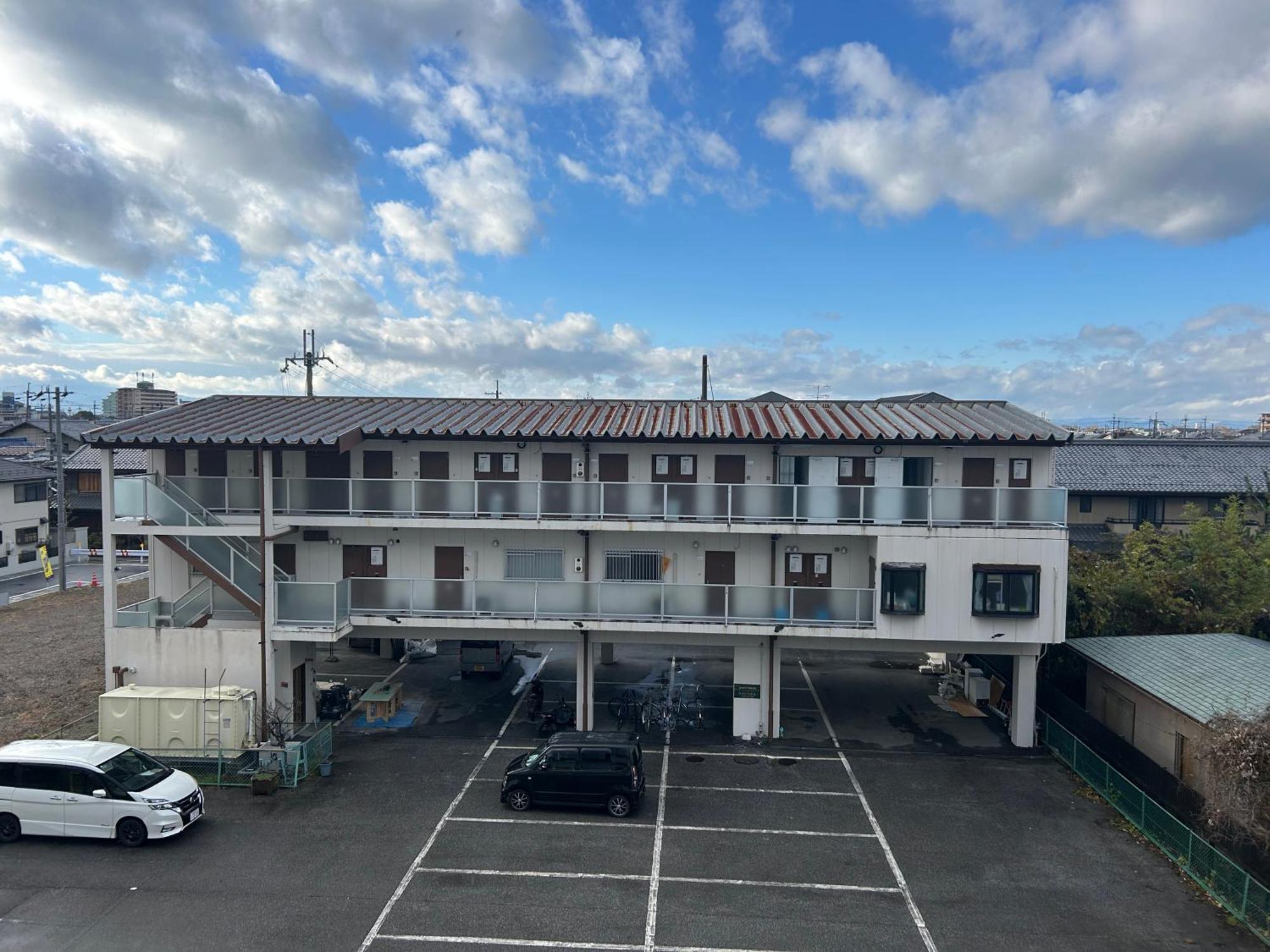 彦根市びわこホテルマンション 50台無料駐車場付き台所あり自動麻雀卓 自転車貸出可 Bbq可 ペット同伴可別途清掃料 * Hikone